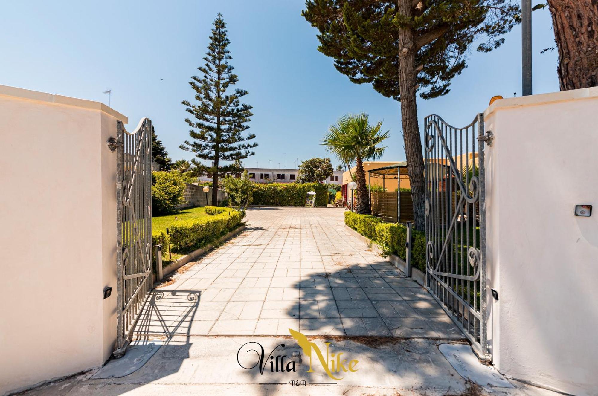 Villa Nike San Foca Bagian luar foto